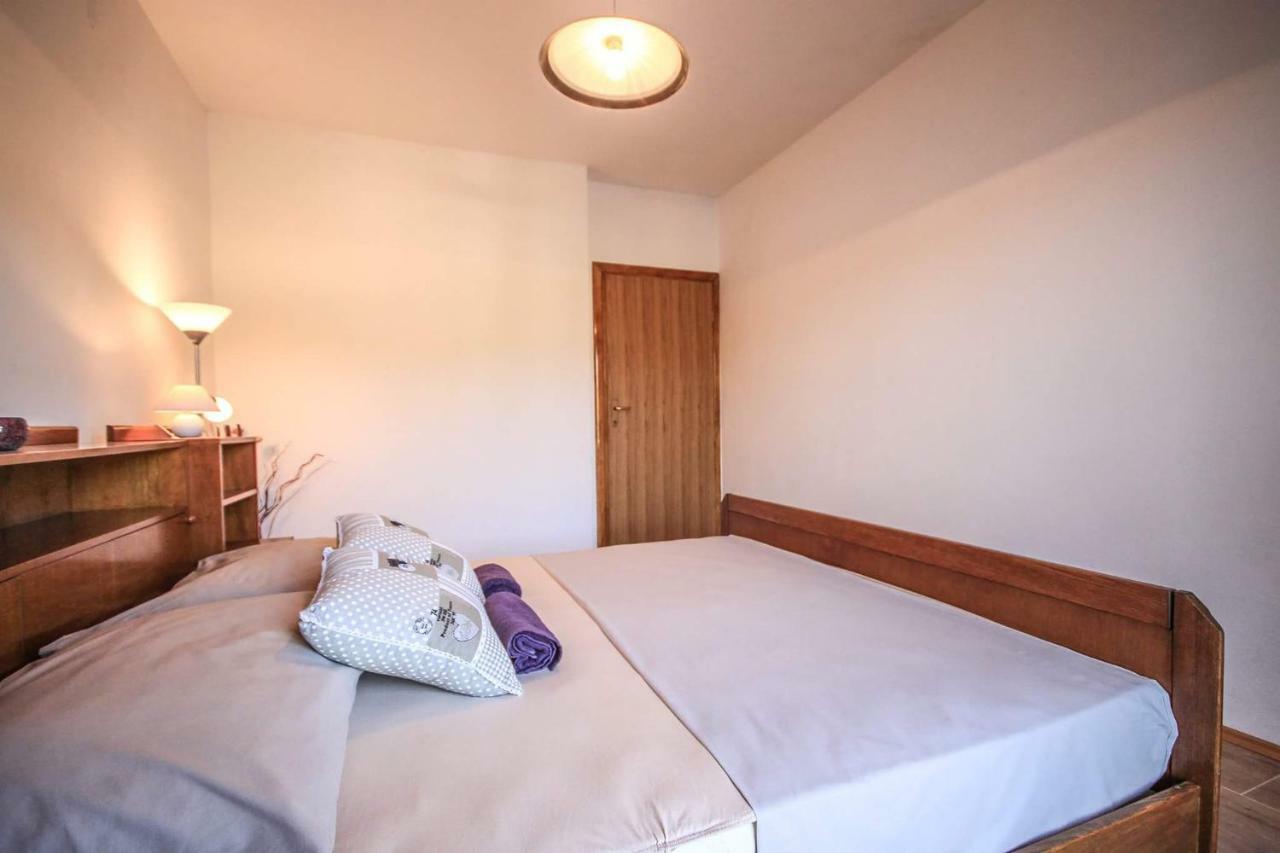 Marivo Guest House โมลูนัท ภายนอก รูปภาพ