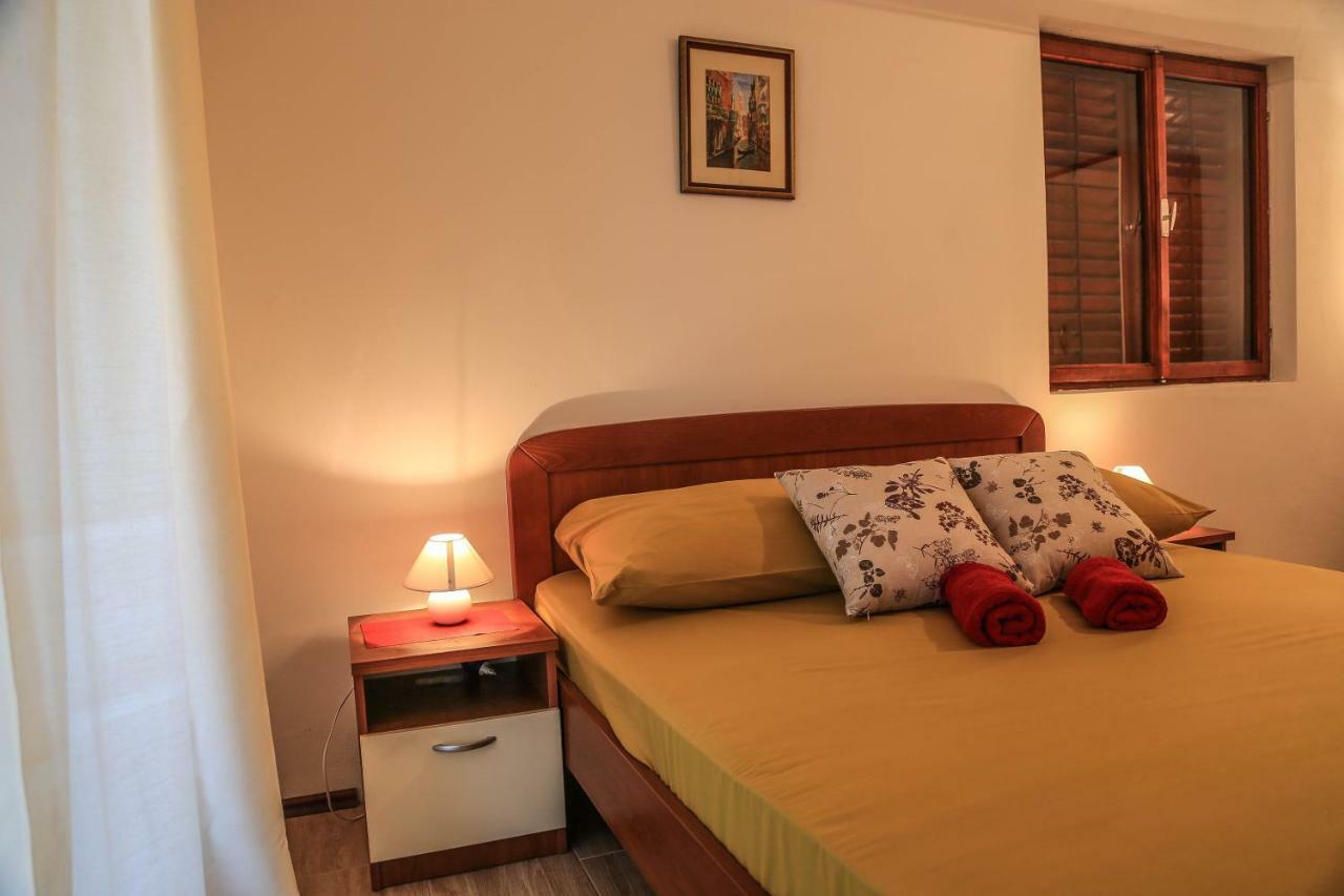 Marivo Guest House โมลูนัท ภายนอก รูปภาพ