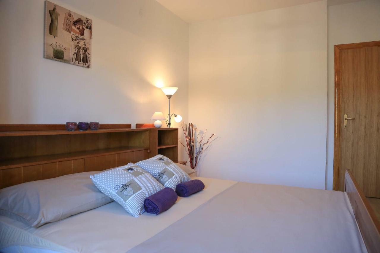 Marivo Guest House โมลูนัท ภายนอก รูปภาพ